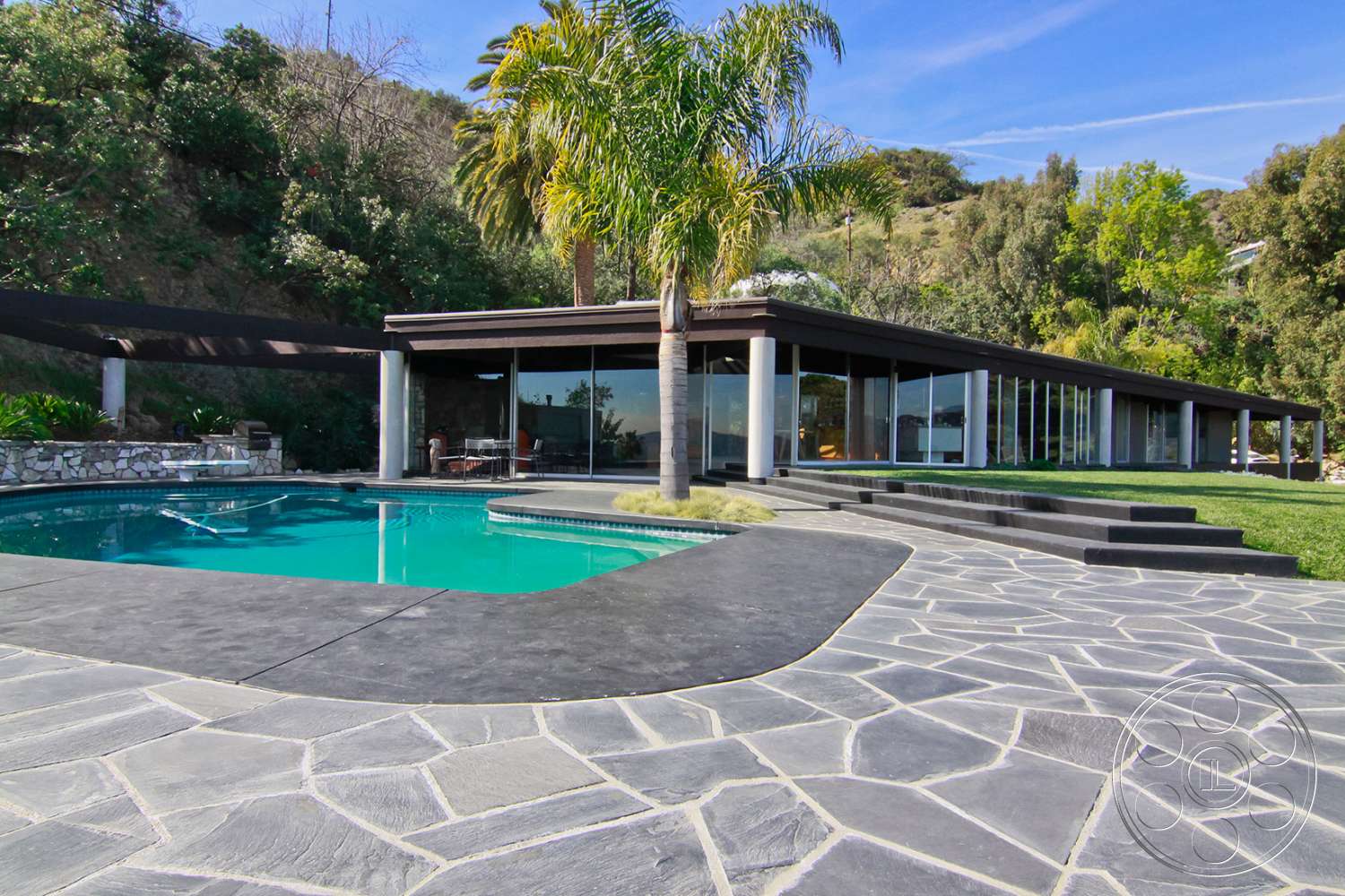 Retro 19 - patio, flagstone