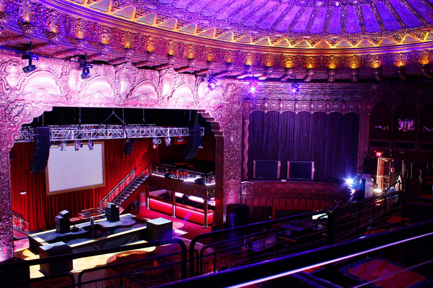 Theatre 7