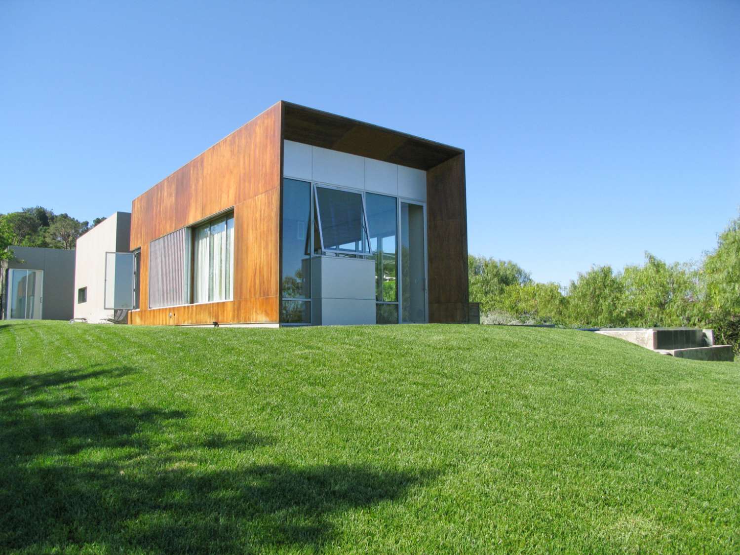Modern 207