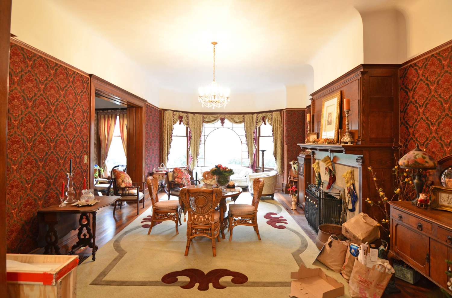 Colonial 26