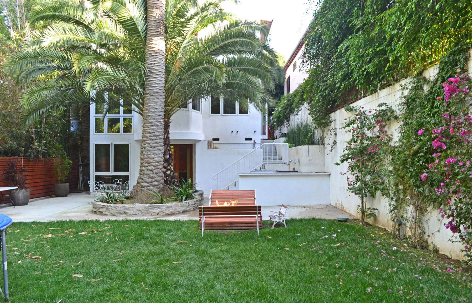 Modern 133 — Brentwood filming location