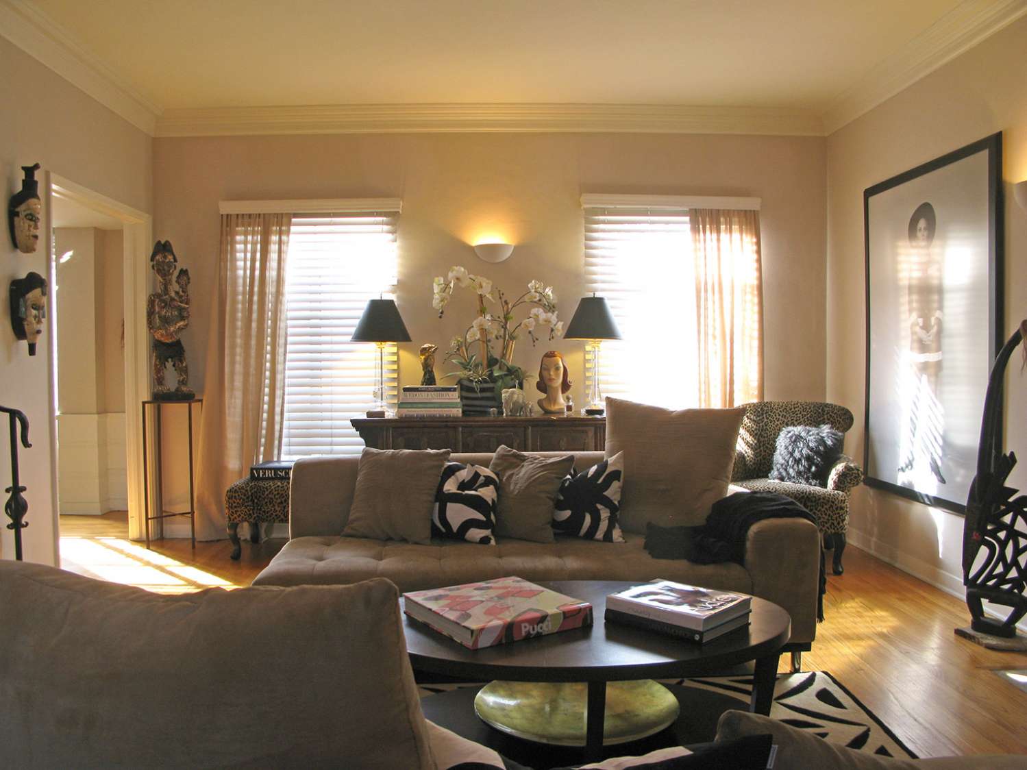 Apartment 32