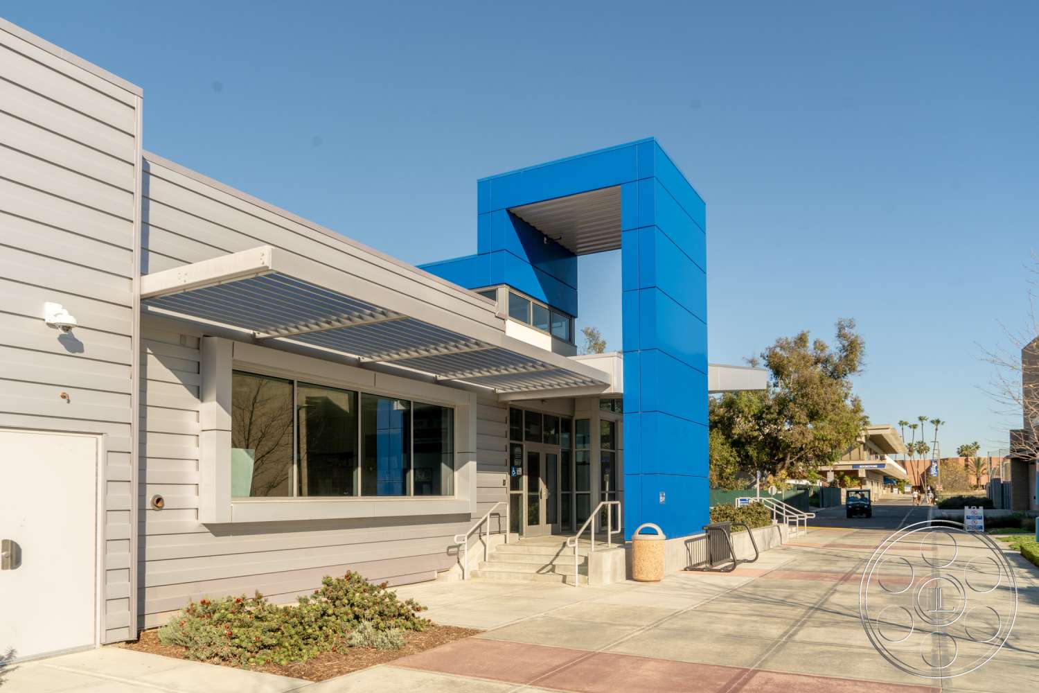 School 3 - office building, convention center