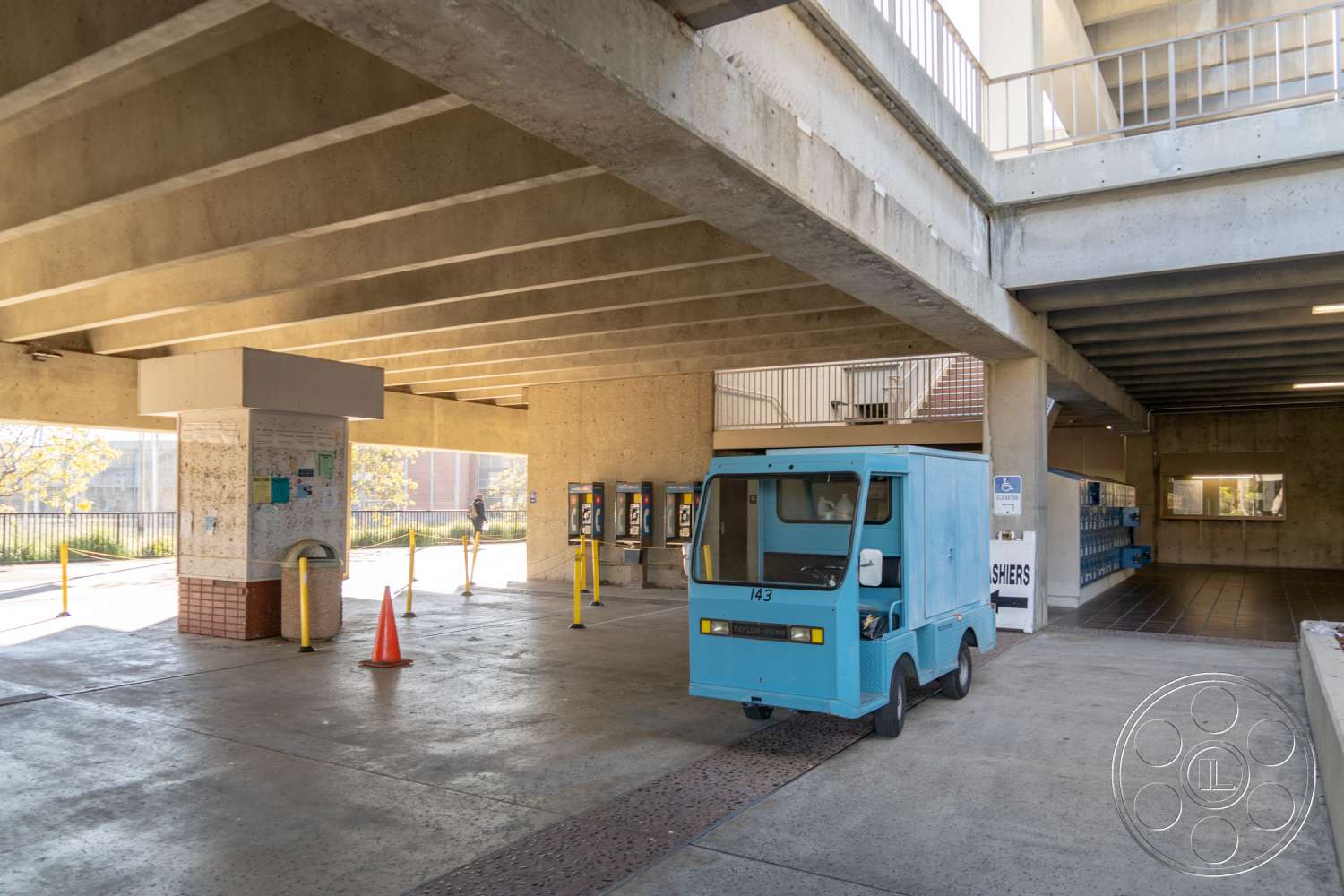 School 3 - car, transportation, automobile, vehicle, bus