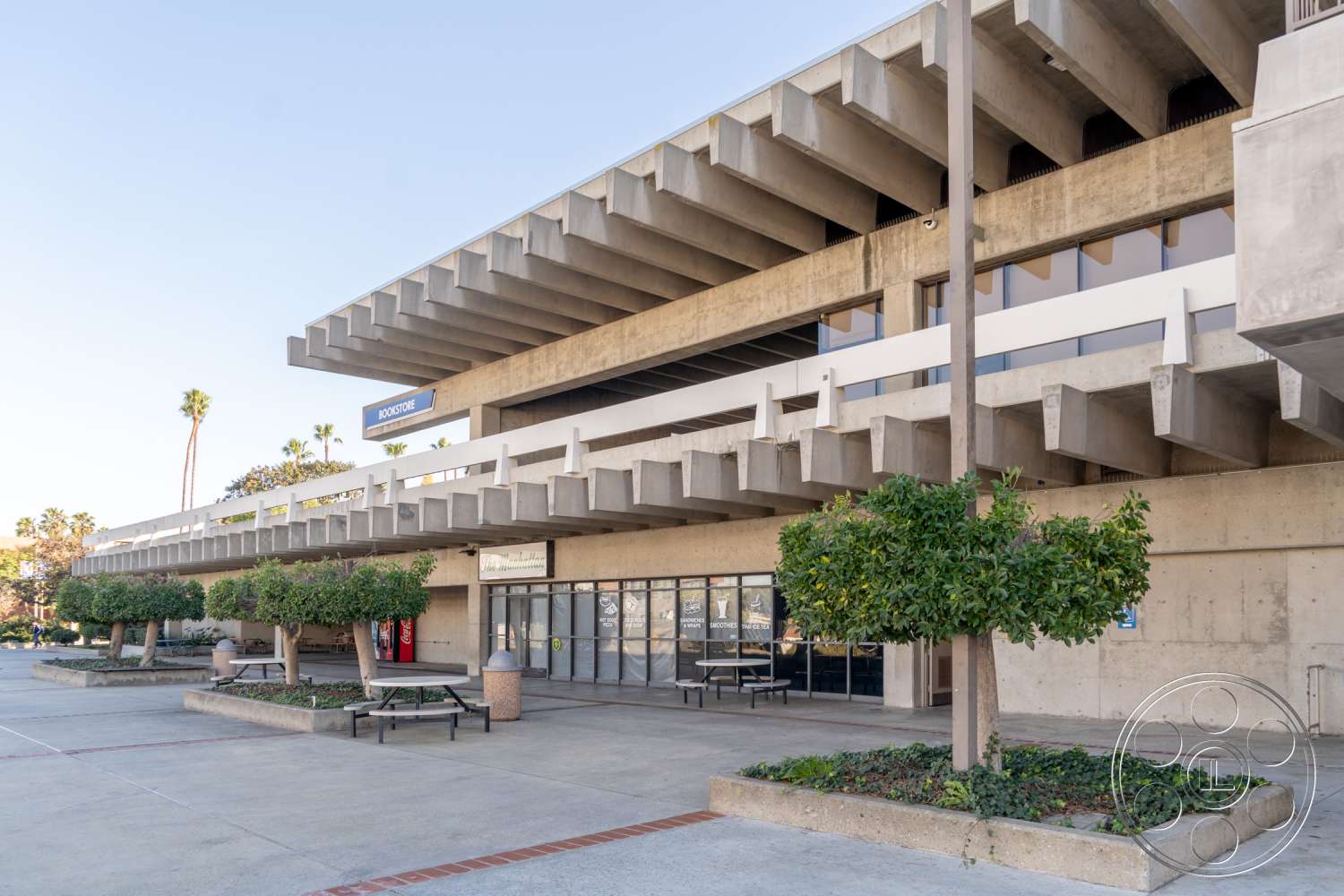 School 3 - furniture, bench, convention center