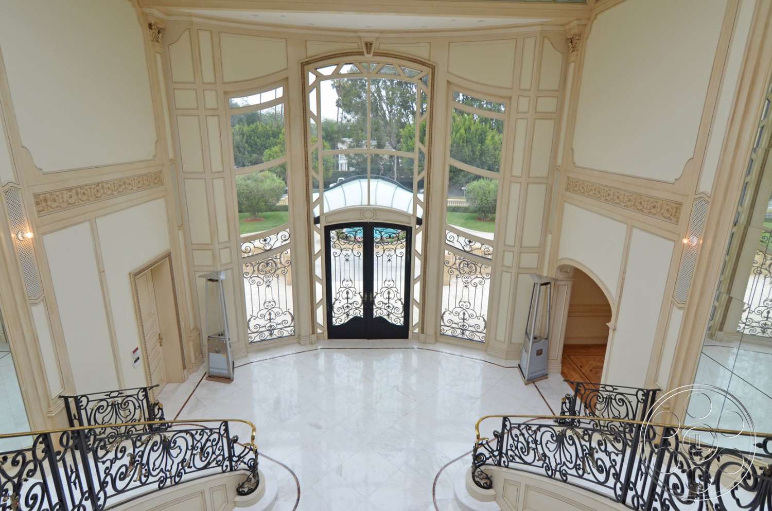Tiffany Estate - handrail, banister, staircase, railing