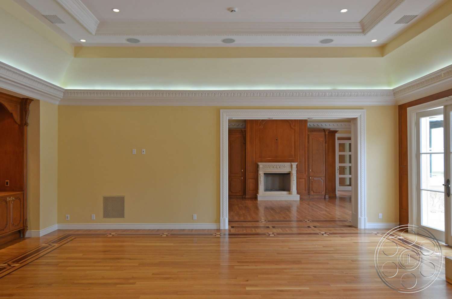 Tiffany Estate - wood, hardwood