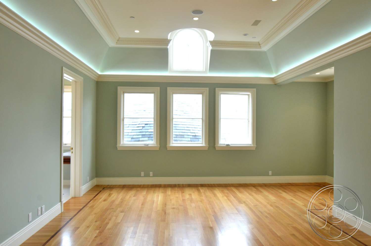 Tiffany Estate - wood, hardwood
