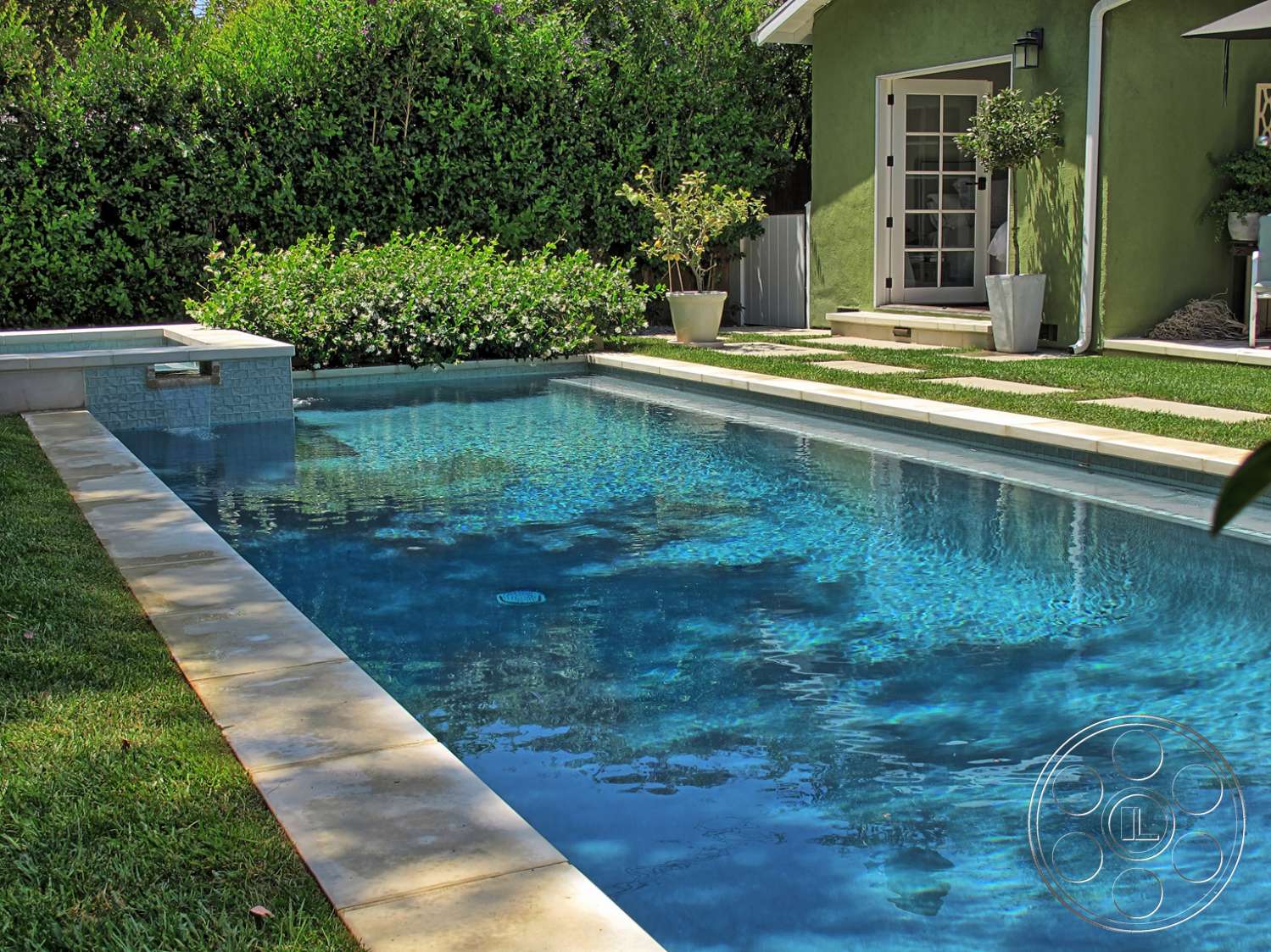 Americana 32 - outdoors, water, pool, swimming pool, yard