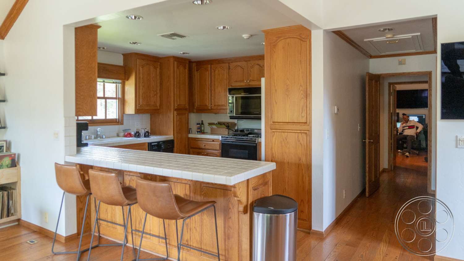 English 34 - indoors, wood, furniture, room, plywood, hardwood, appliance, kitchen, kitchen island, oven