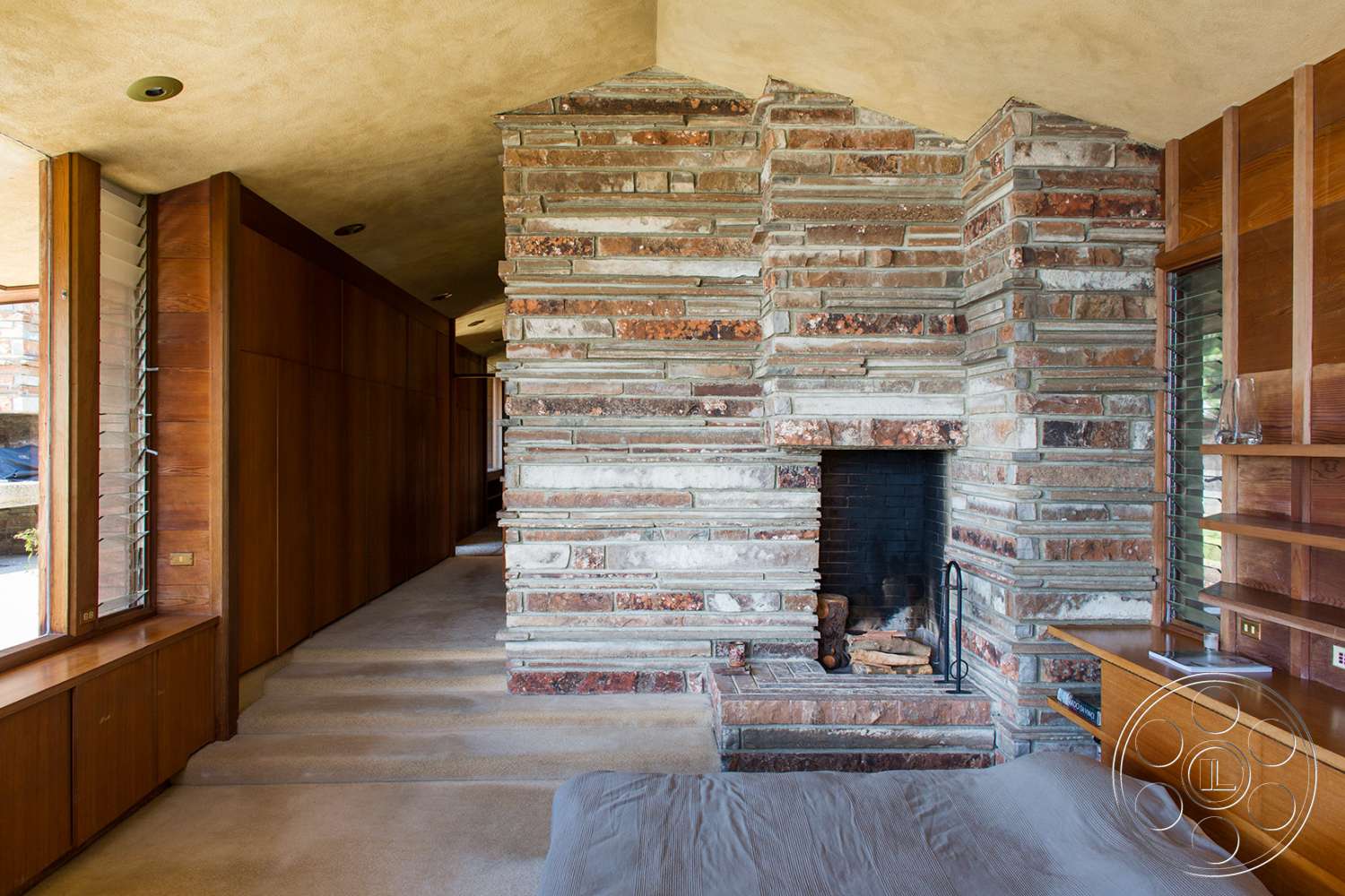 Retro 29 - indoors, wood, hearth, fireplace