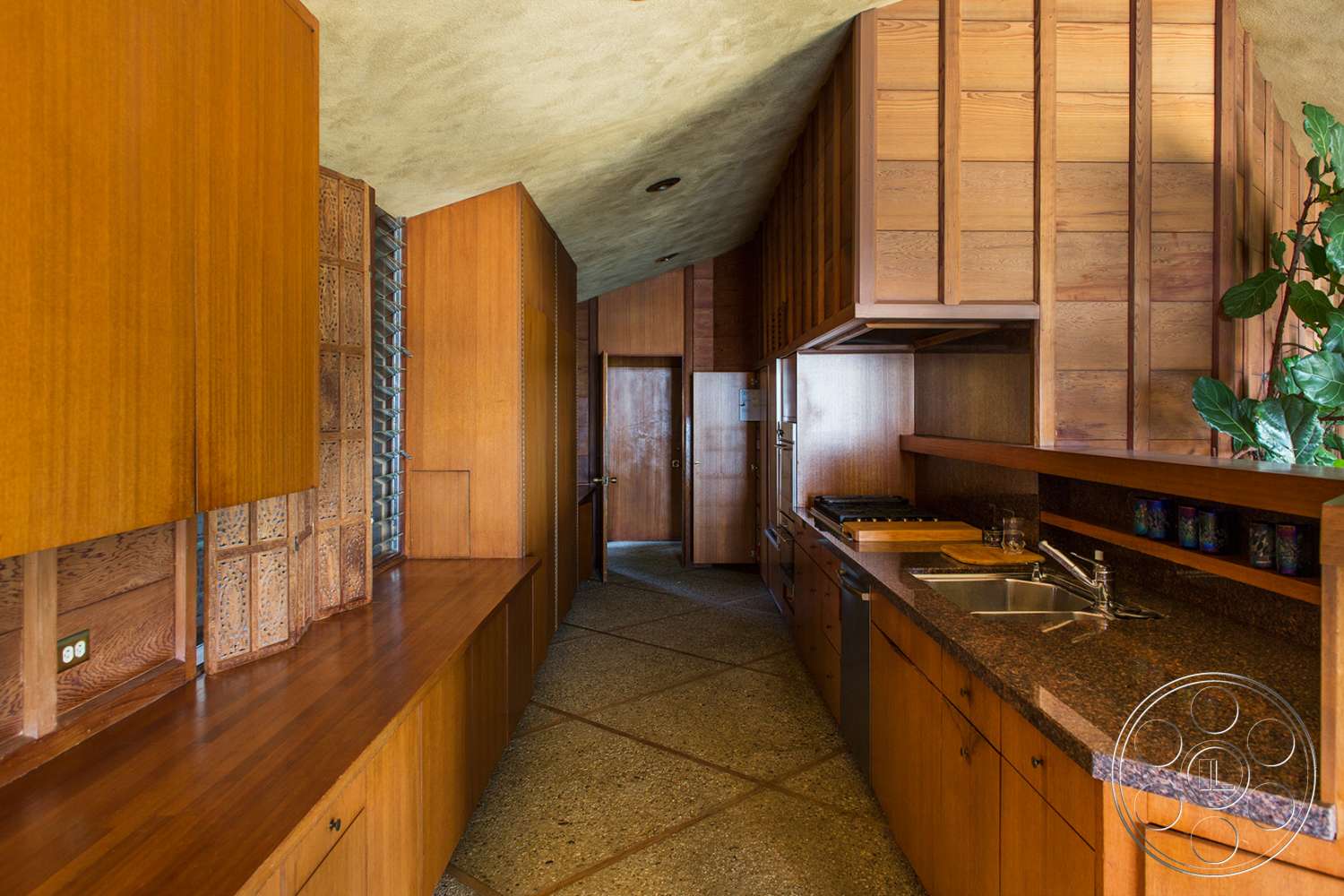 Retro 29 - wood, plywood, hardwood