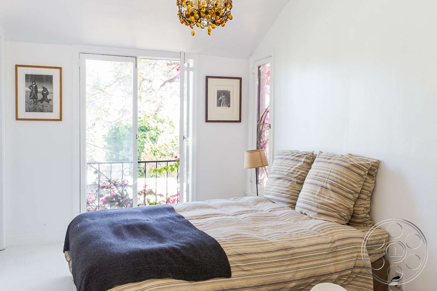 Spanish 119 - indoors, furniture, room, bed, white bedroom