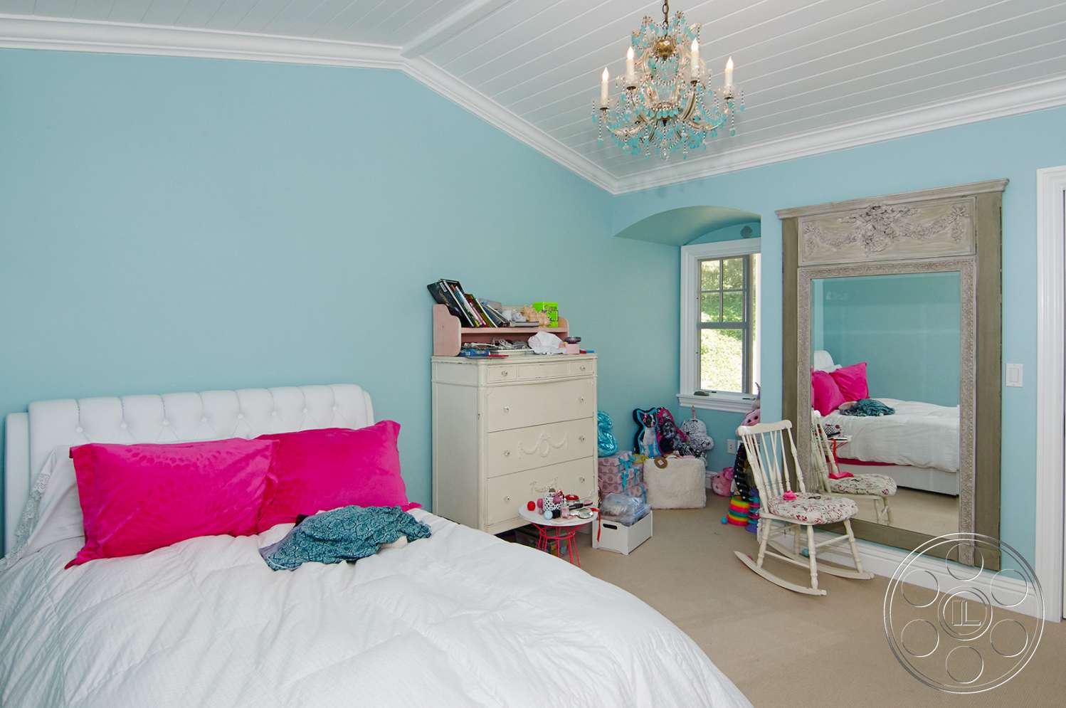 Cape Cod 4 - indoors, furniture, room, living room, bed, bedroom