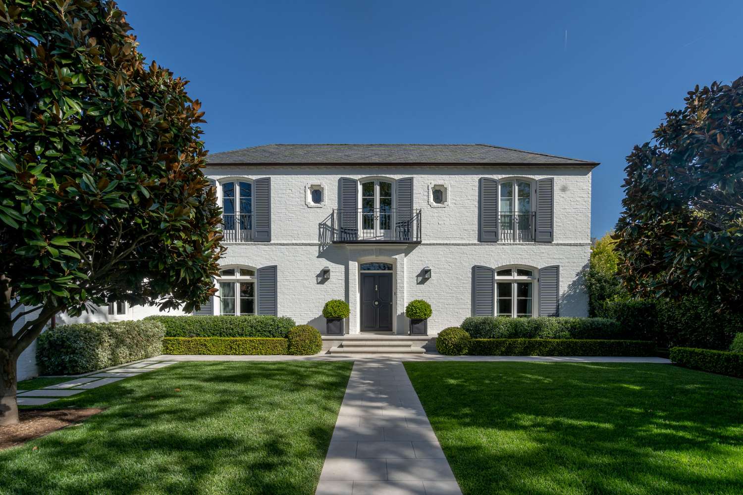 Colonial 29