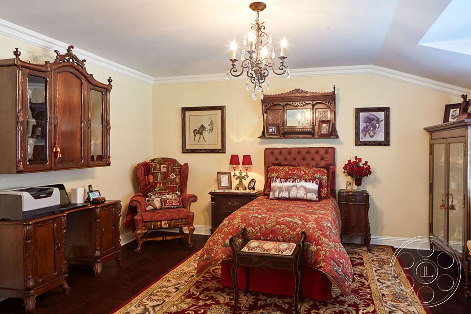 Americana 170 - indoors, furniture, room, living room, rug, chair, bed, bedroom