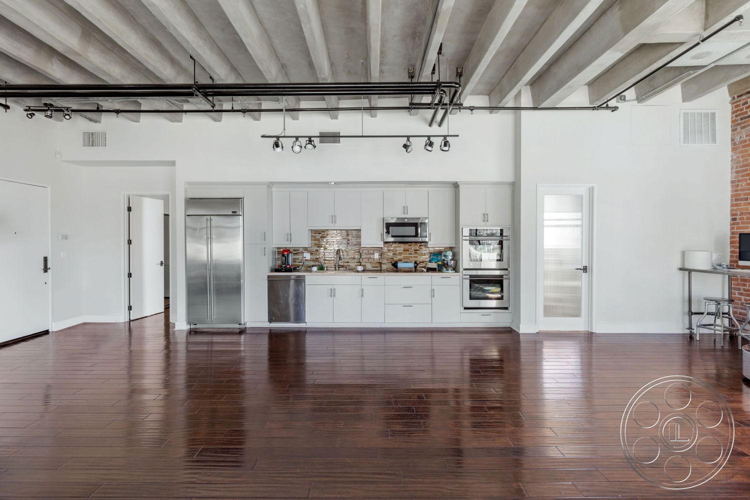 7th & Grand Loft - Indoors, Loft