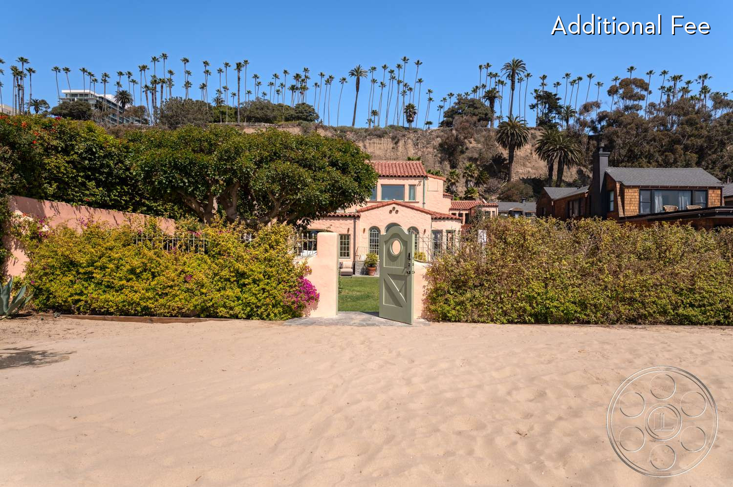 The Pink Beach House - beach access