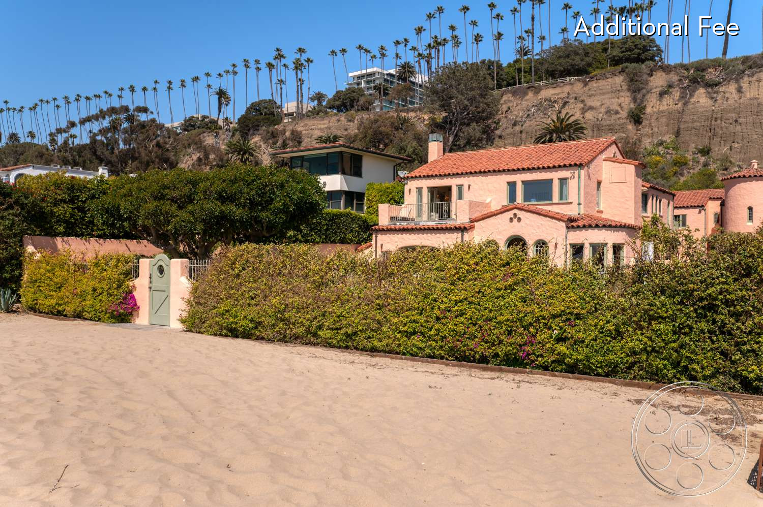 The Pink Beach House - beach access