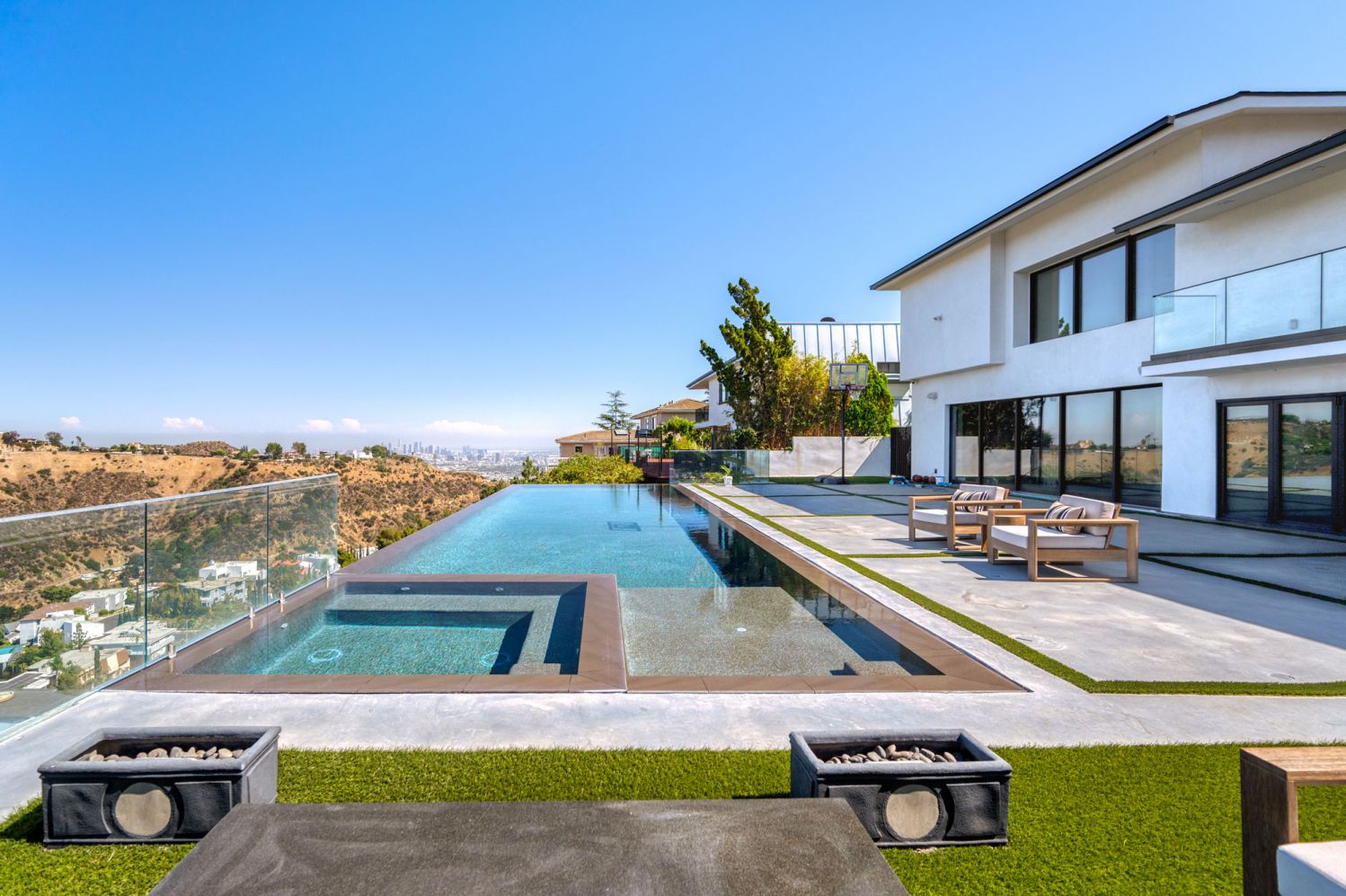 Pool 11