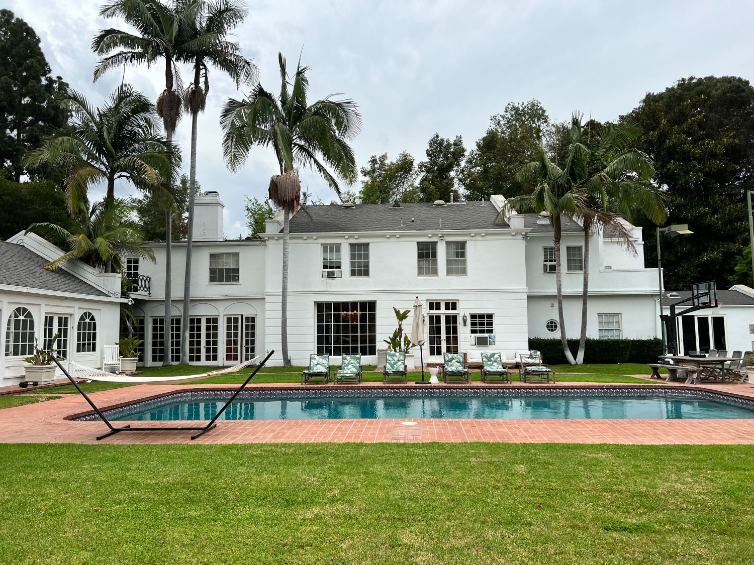 Mansion 125