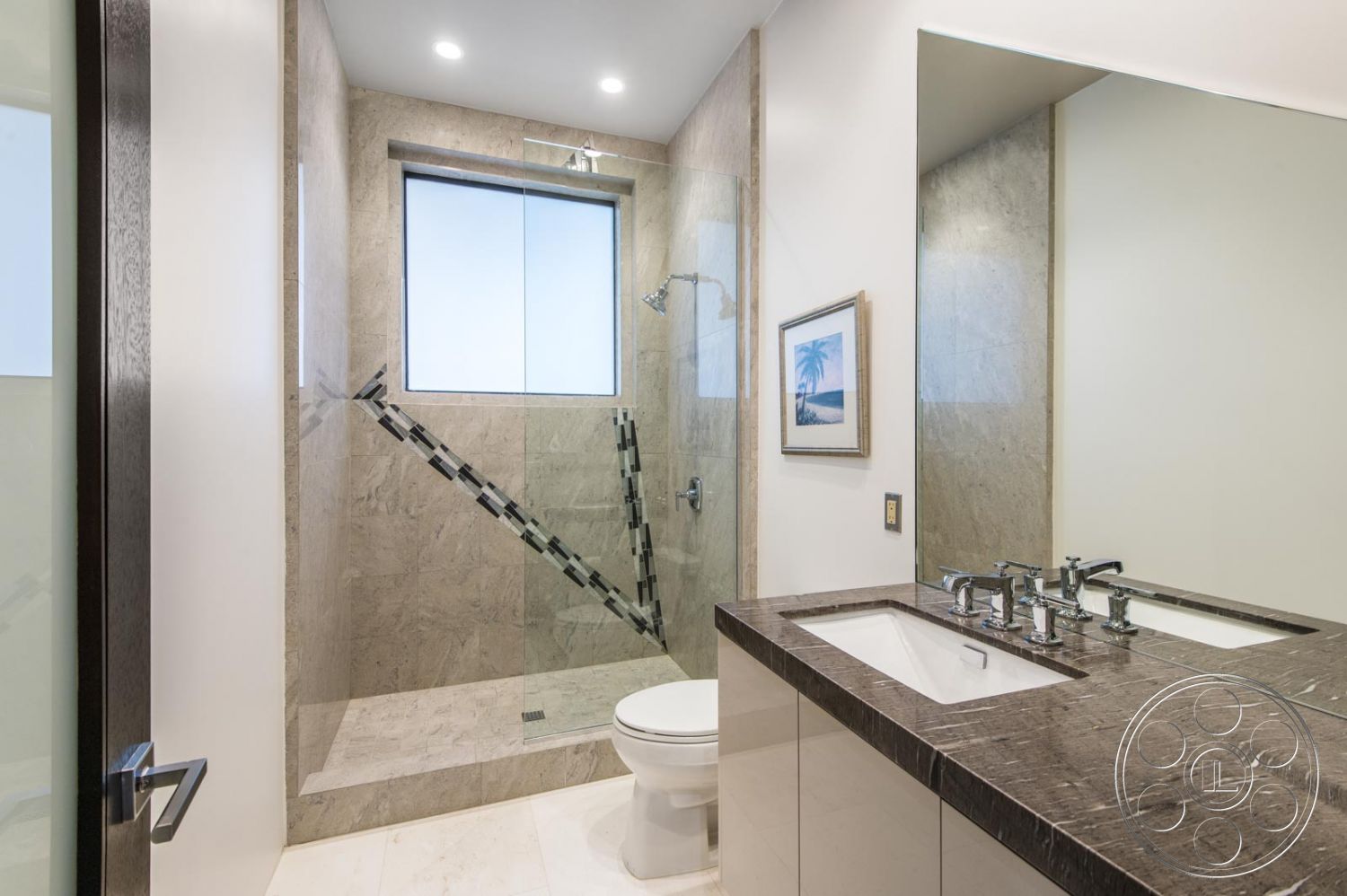 Mansion 126 - bathroom, toilet, shower, mirror, bathroom sink