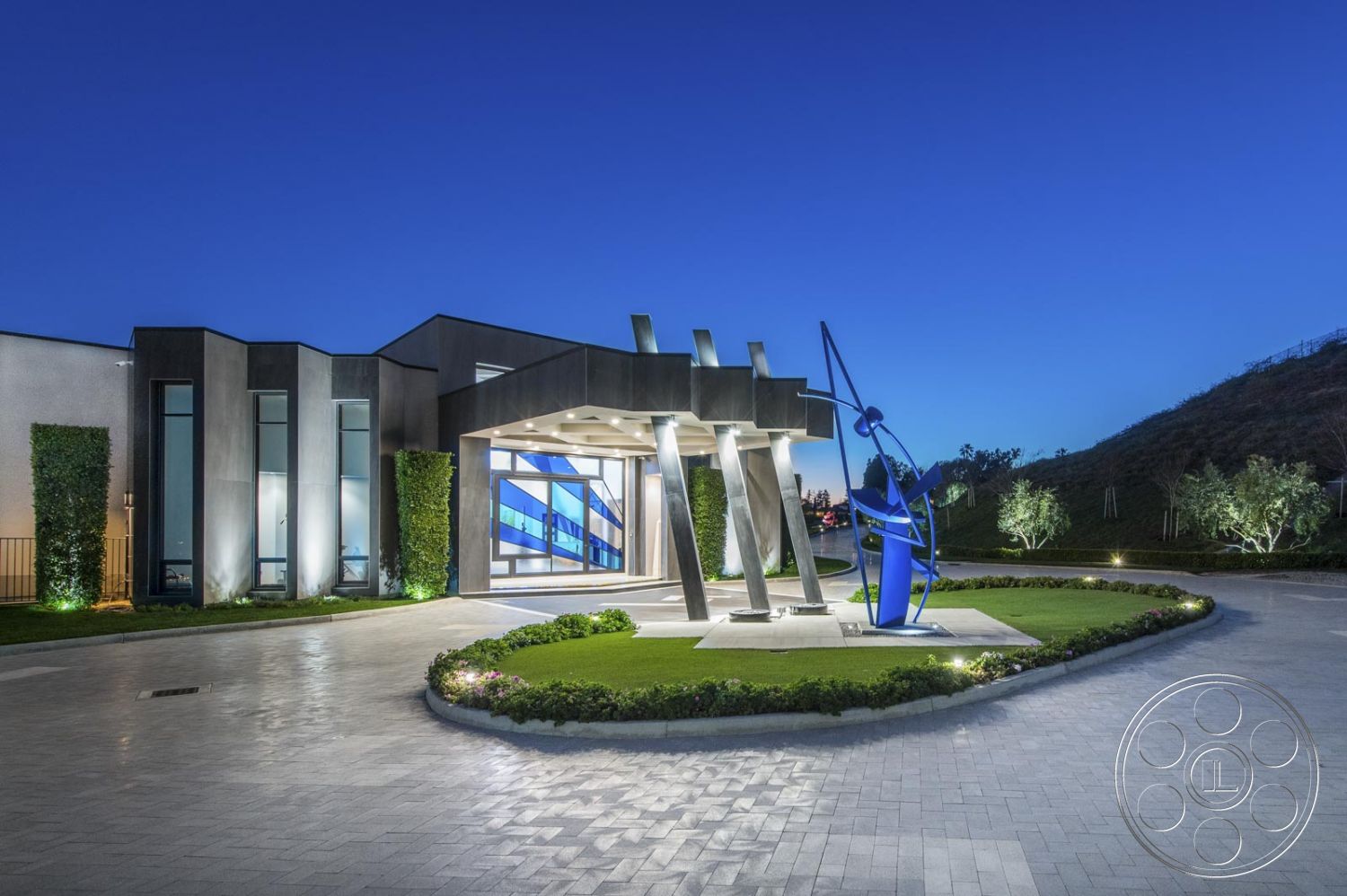 Mansion 126 - Architecture, grass, driveway, art, Building, front of home, plants, stained glass, sculpture, brick driveway