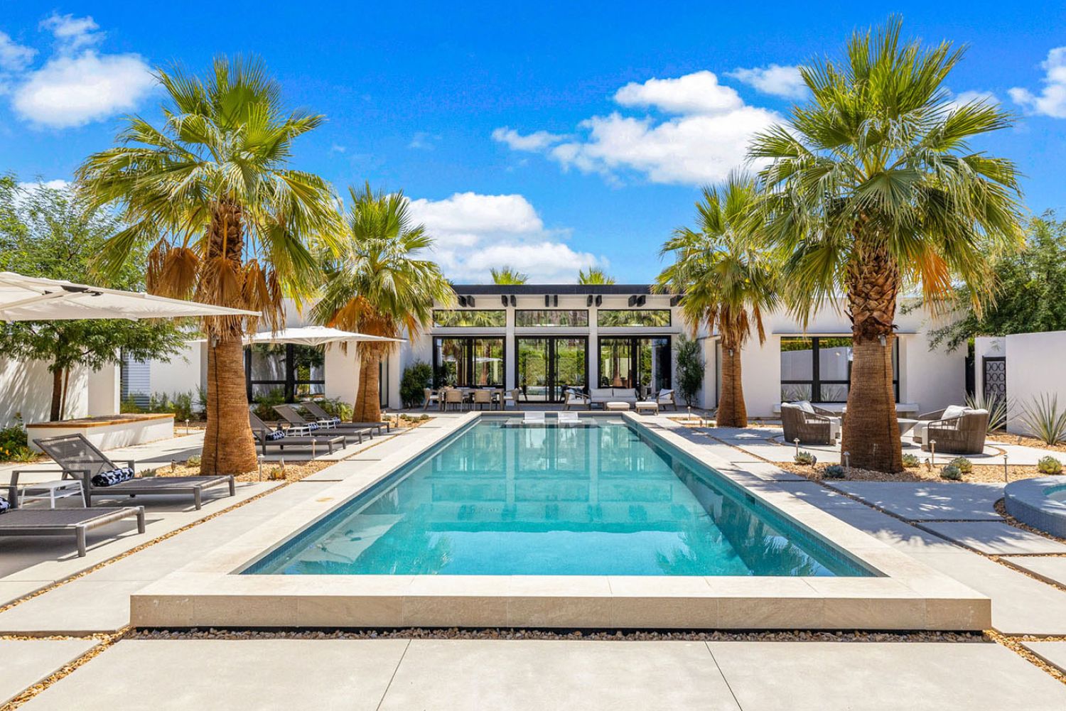 Palm Springs 105