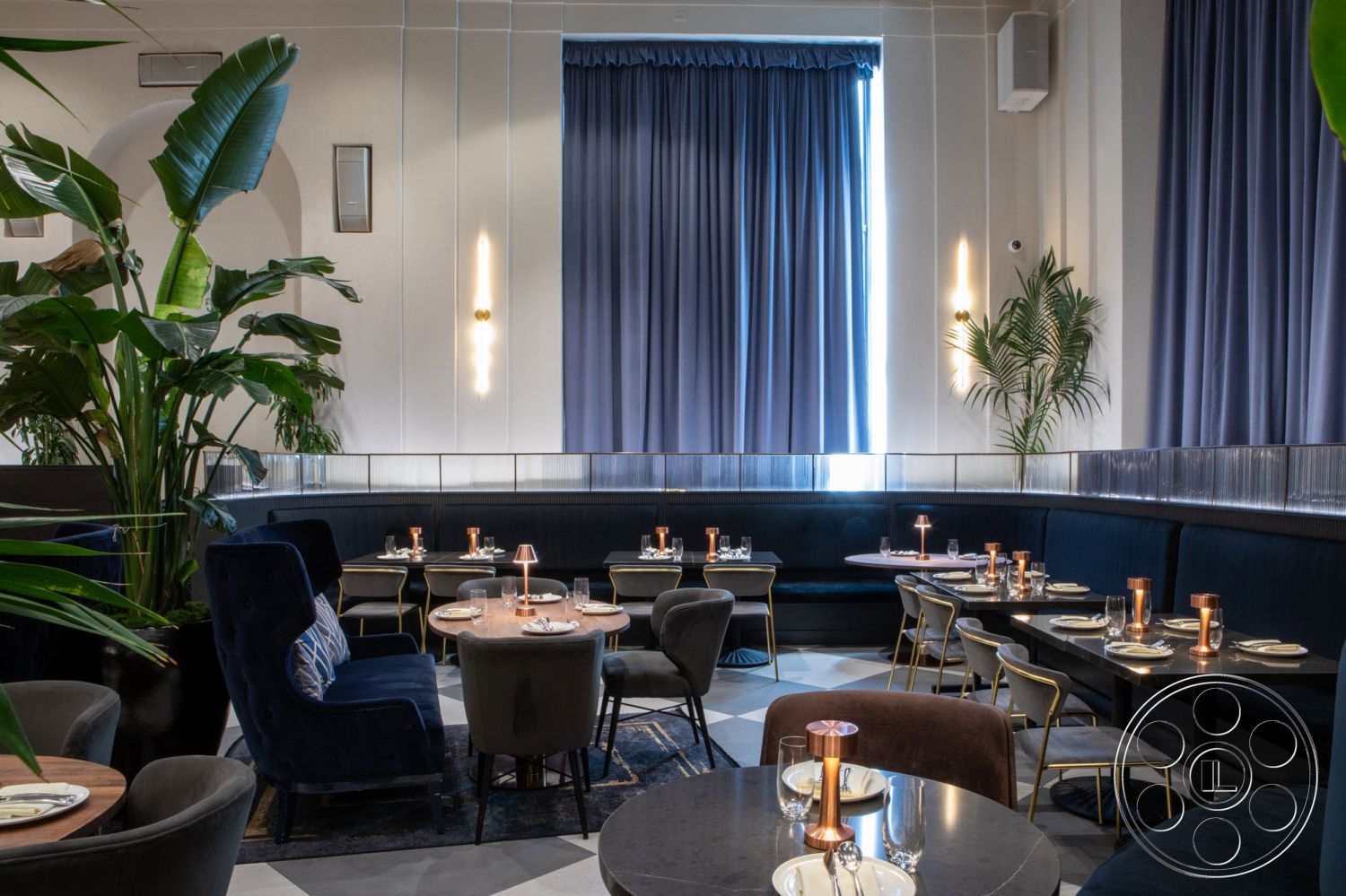 Restaurant 93 - Restaurant, Table, Dining Table, Dining Room, Cup