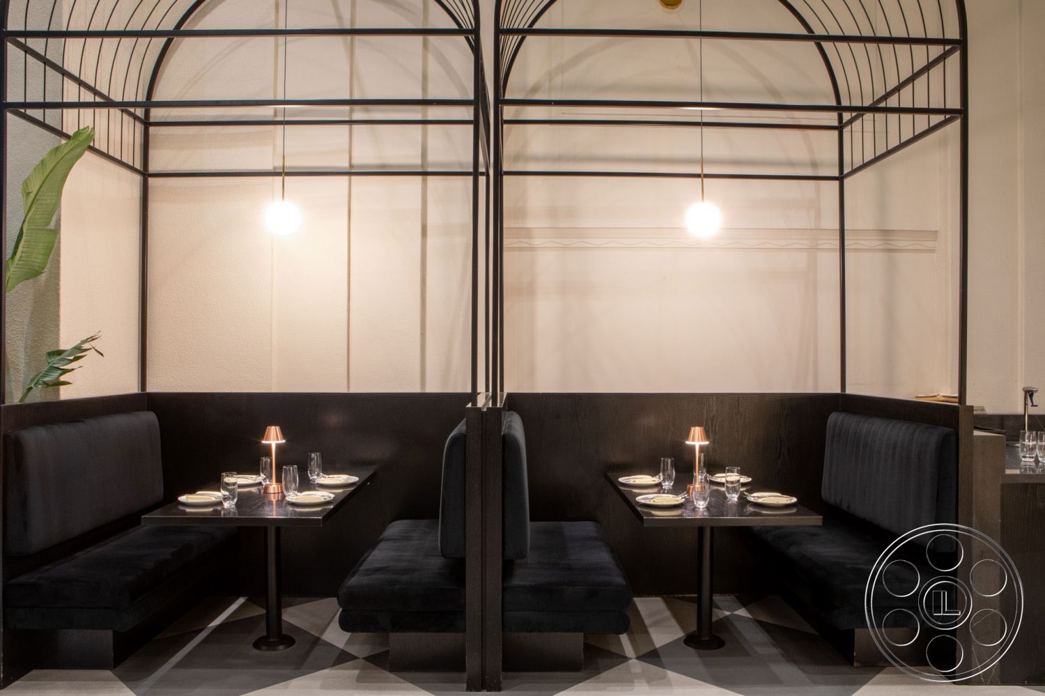 Restaurant 93 - Restaurant, Cafe, Dining Table, Dining Room, Lounge