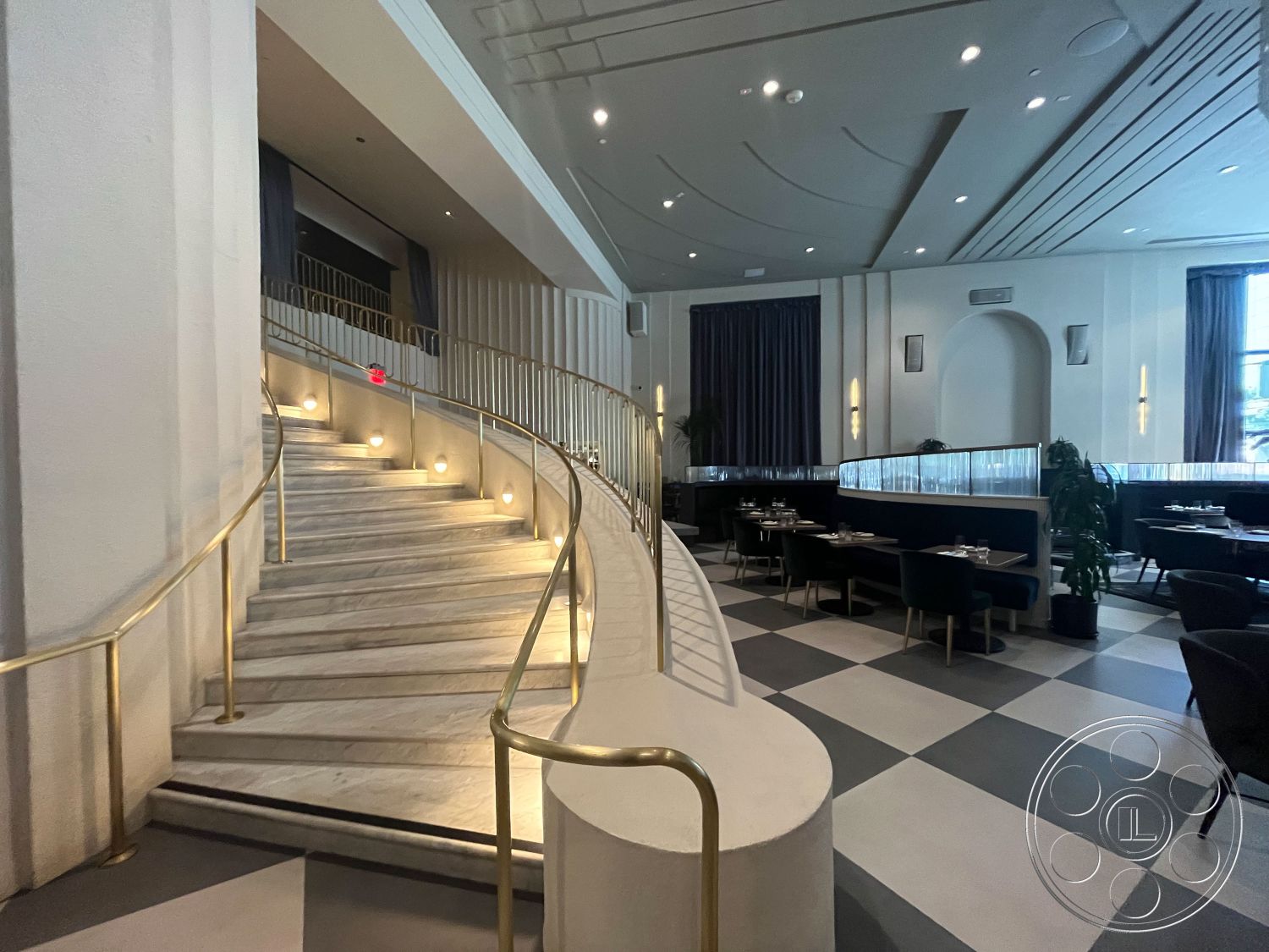 Restaurant 93 - Foyer, Lounge