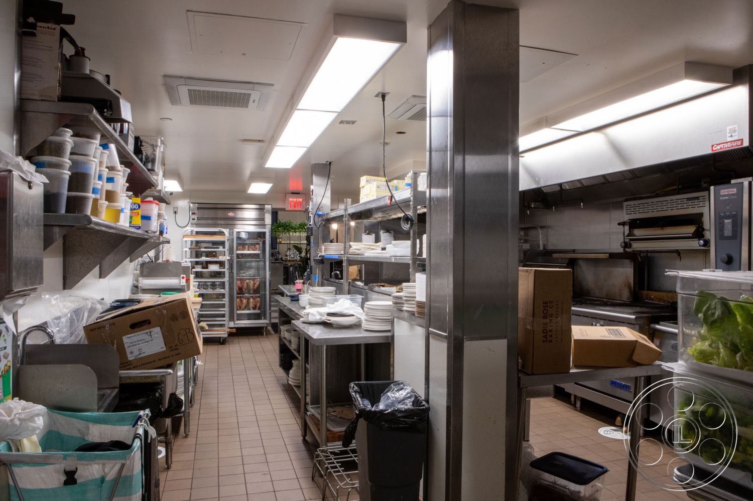 Restaurant 93 - kitchen, Box