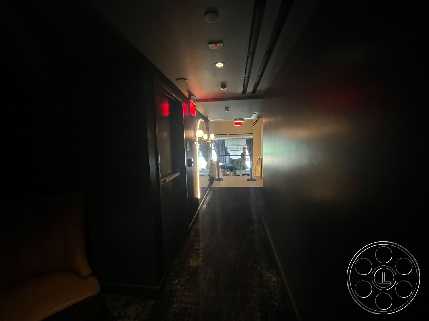 Restaurant 93 - Corridor