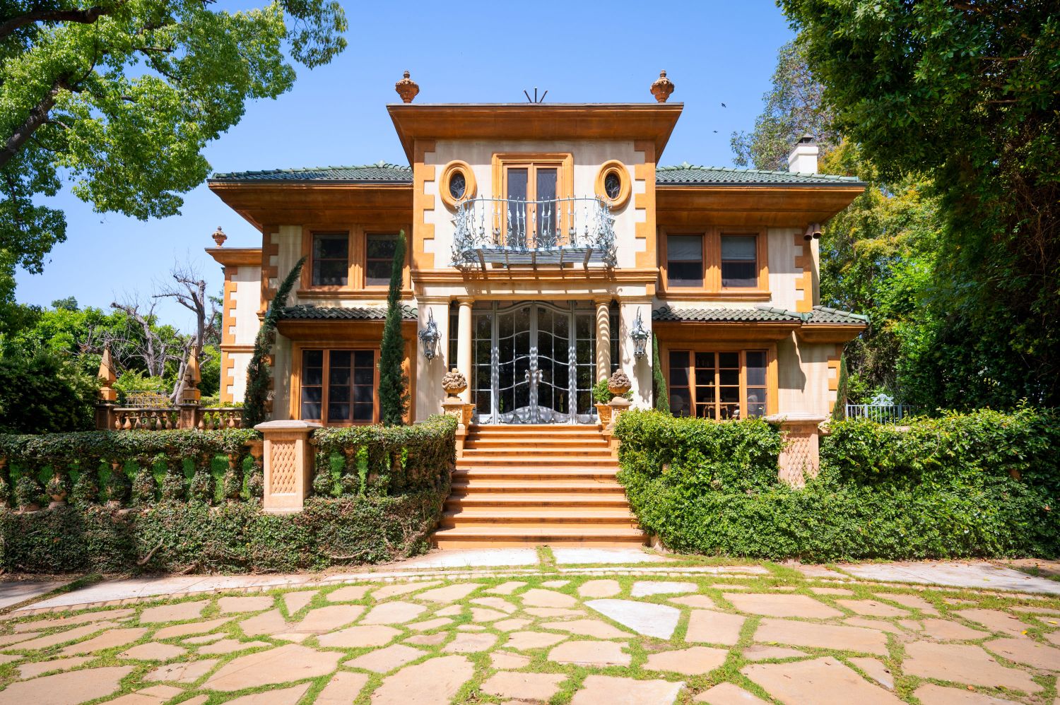 Mansion 14