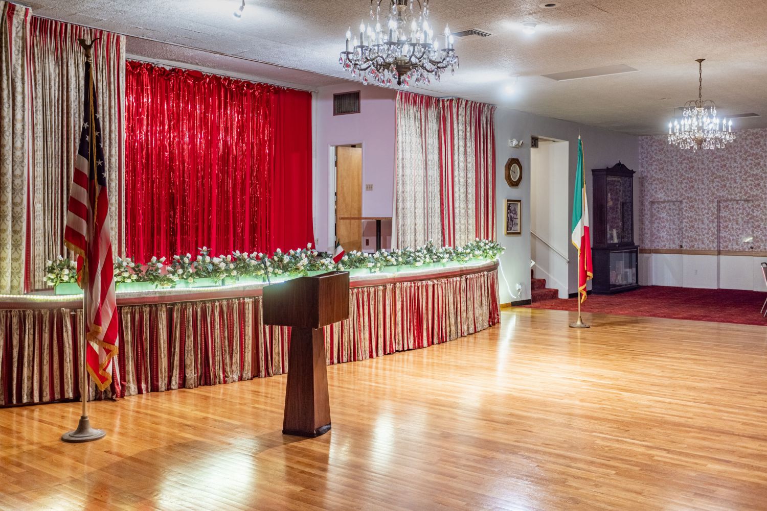 Ballroom 13