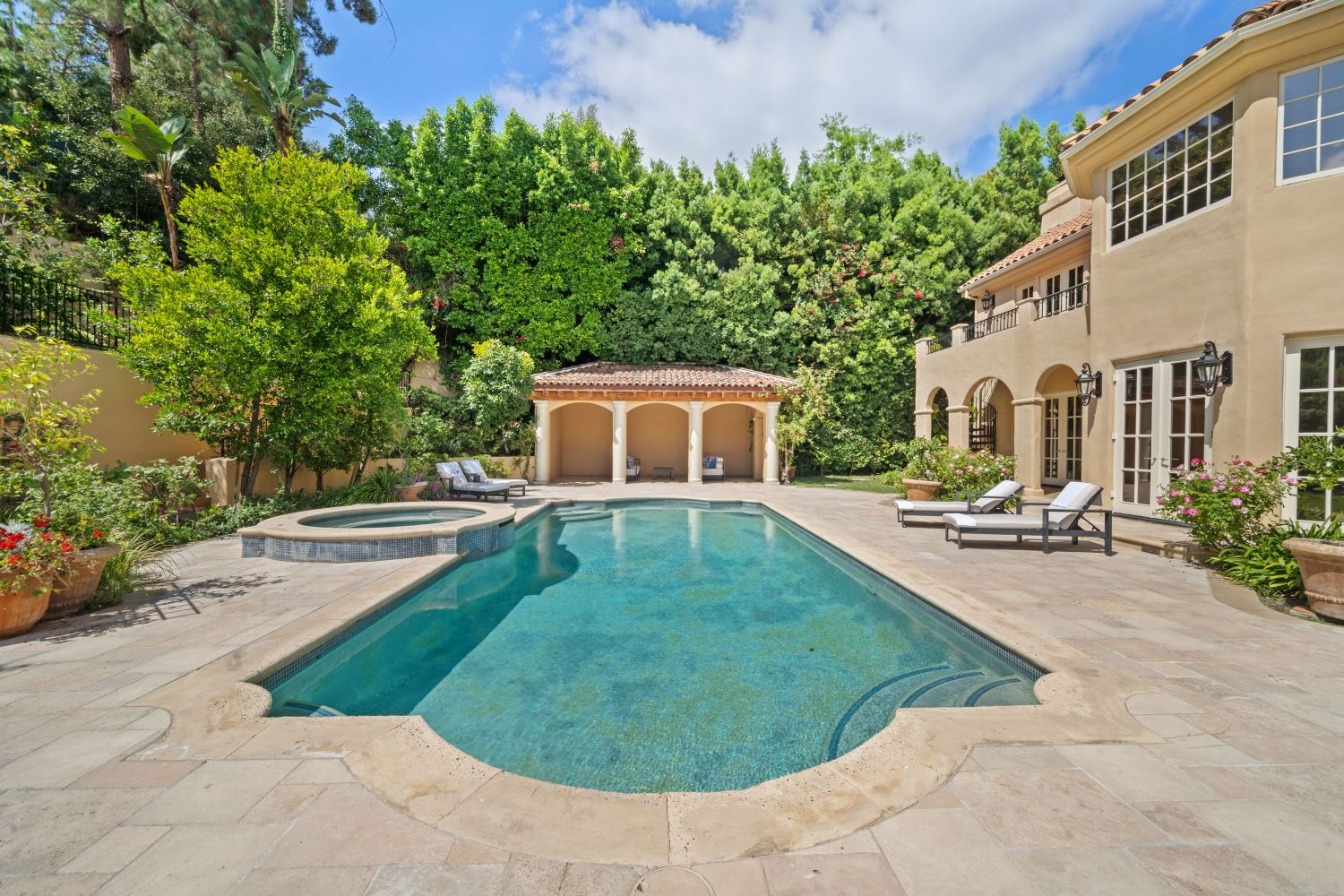 Mansion 132
