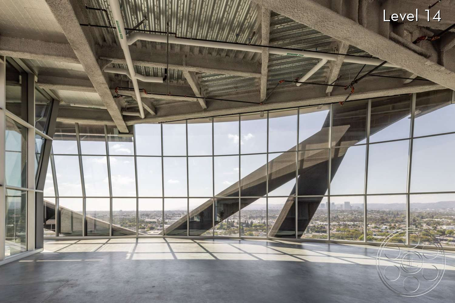 The Wrapper Building - Terminal, studio, Airport