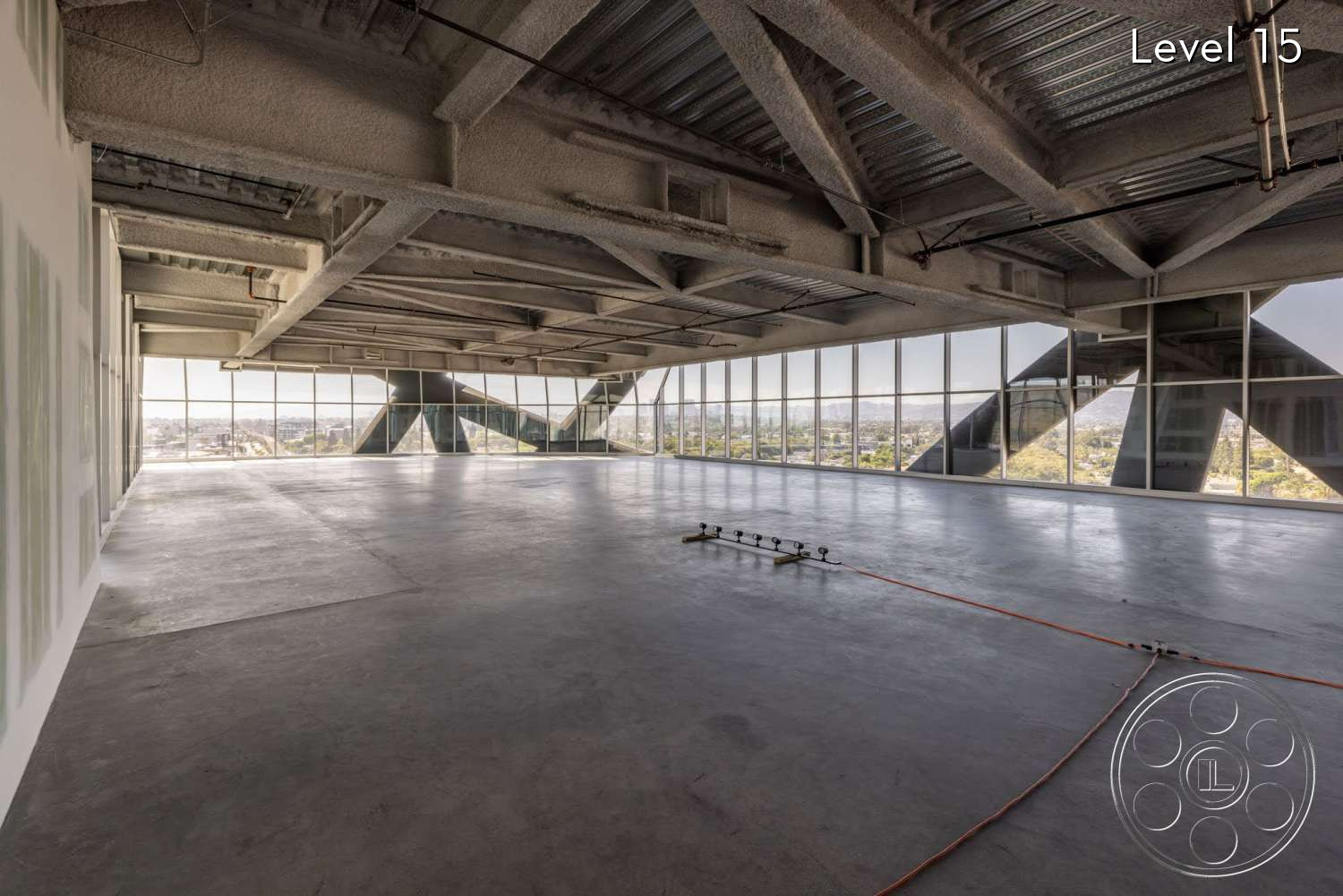 The Wrapper Building - Hangar