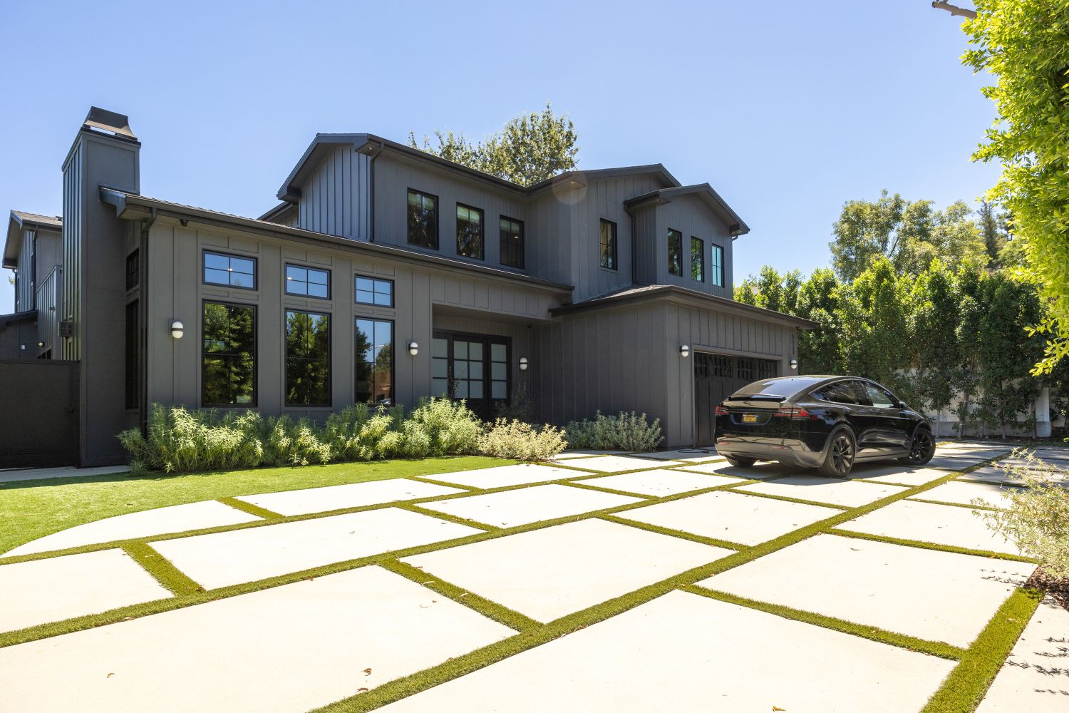 Modern Farmhouse 13