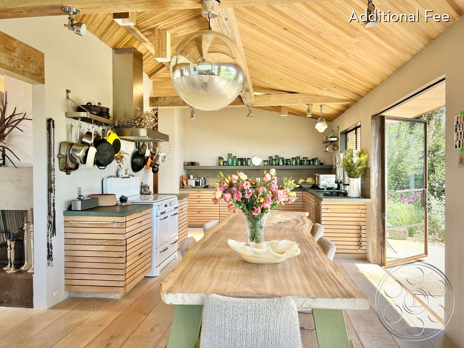 Zen Garden - Hardwood, dining room, kitchen area