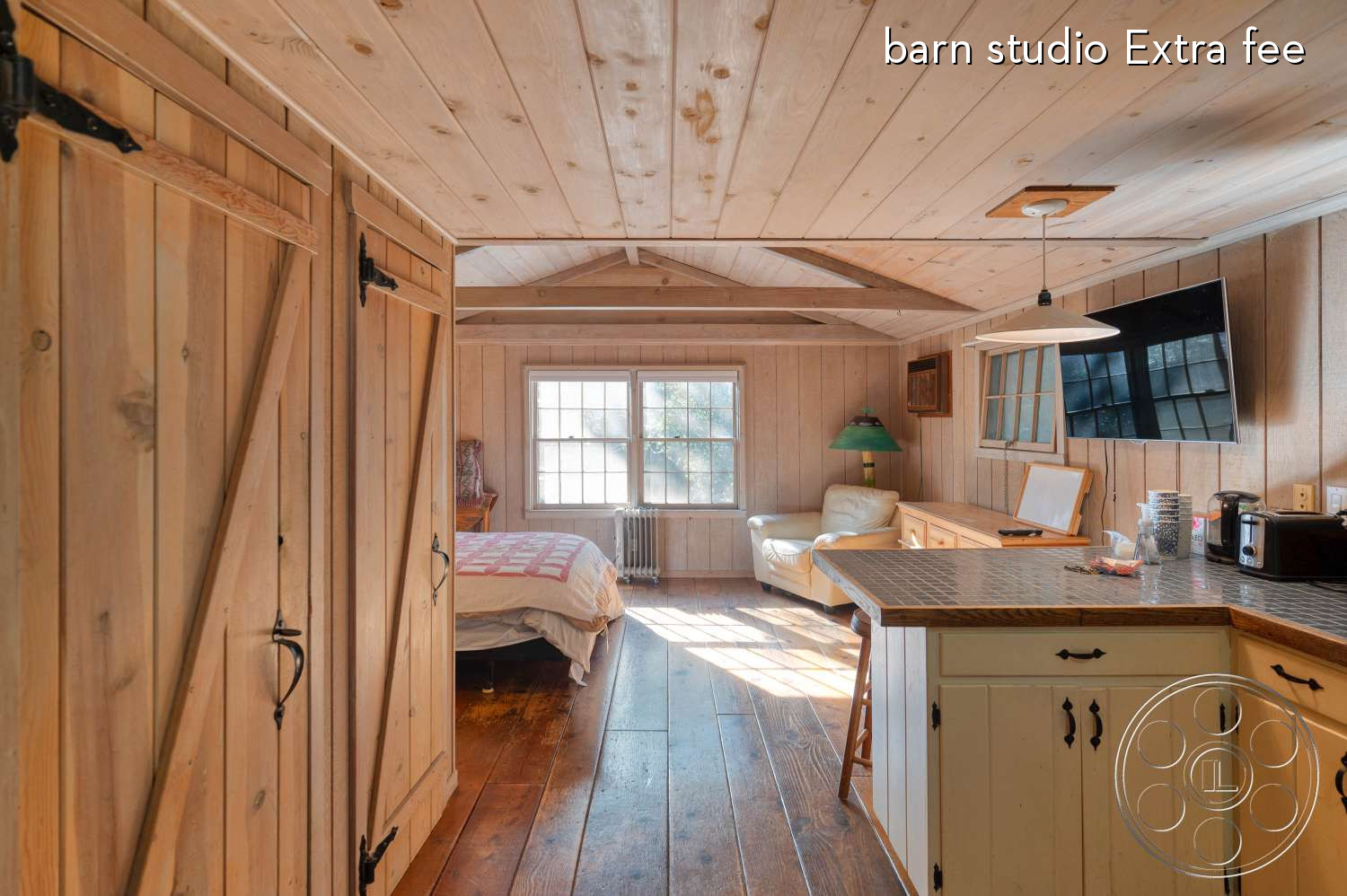 Topanga Log Cabin - Plywood, Hardwood, Wood Panels