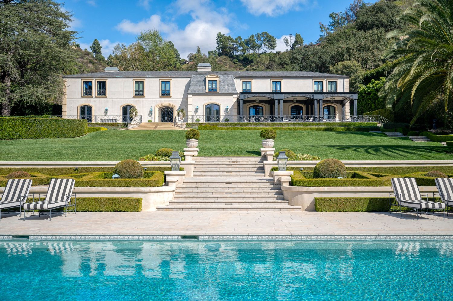 Mansion 144