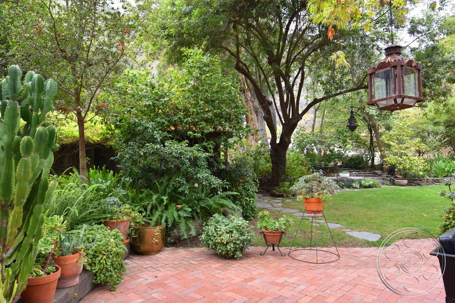 Mandeville Rustic