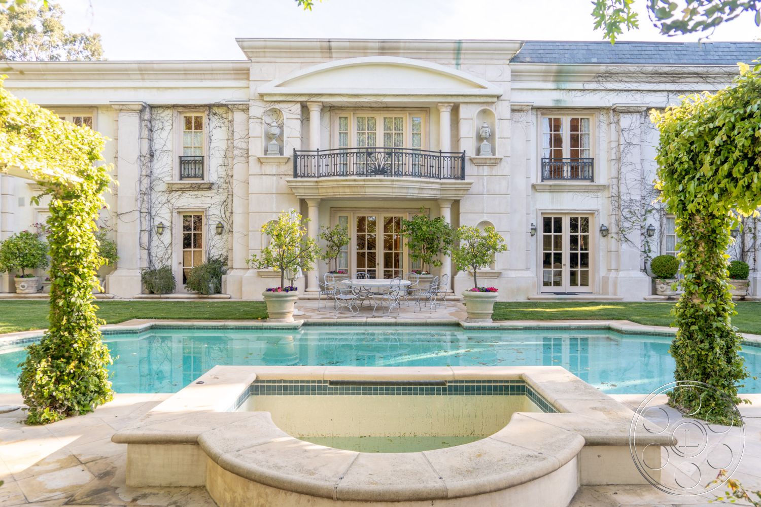 Mansion 120