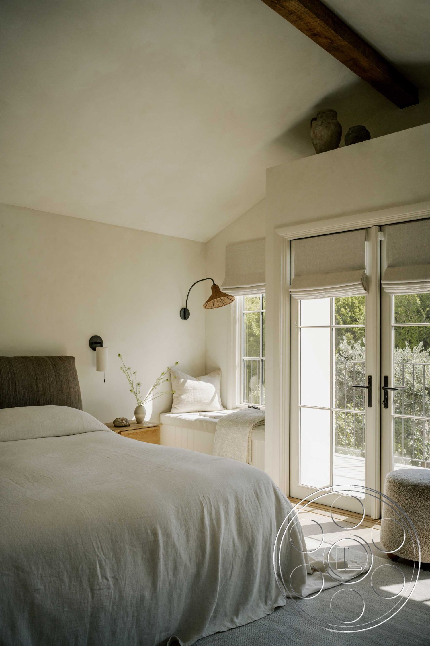 Americana 429 - high ceilings, neutral color palette, natural light, glass sliding doors, soft textile furnishings, cozy reading nook, white plaster walls, modern wall sconce, minimalist interior design, hardwood bedroom floors, wood beam ceiling, textured linen bedding, built-in window seat, scandinavian style decor, exposed wood accents, elegant bedroom layout, luxury linens, outdoor balcony view