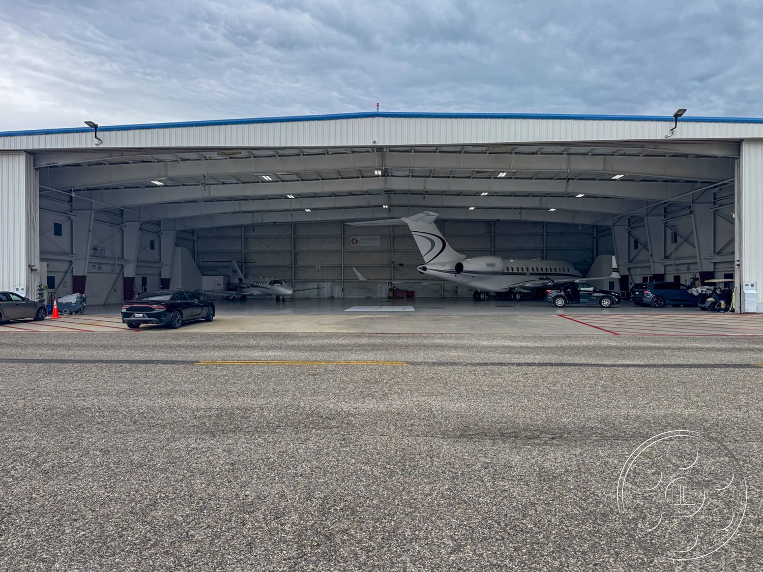 VN Hangar