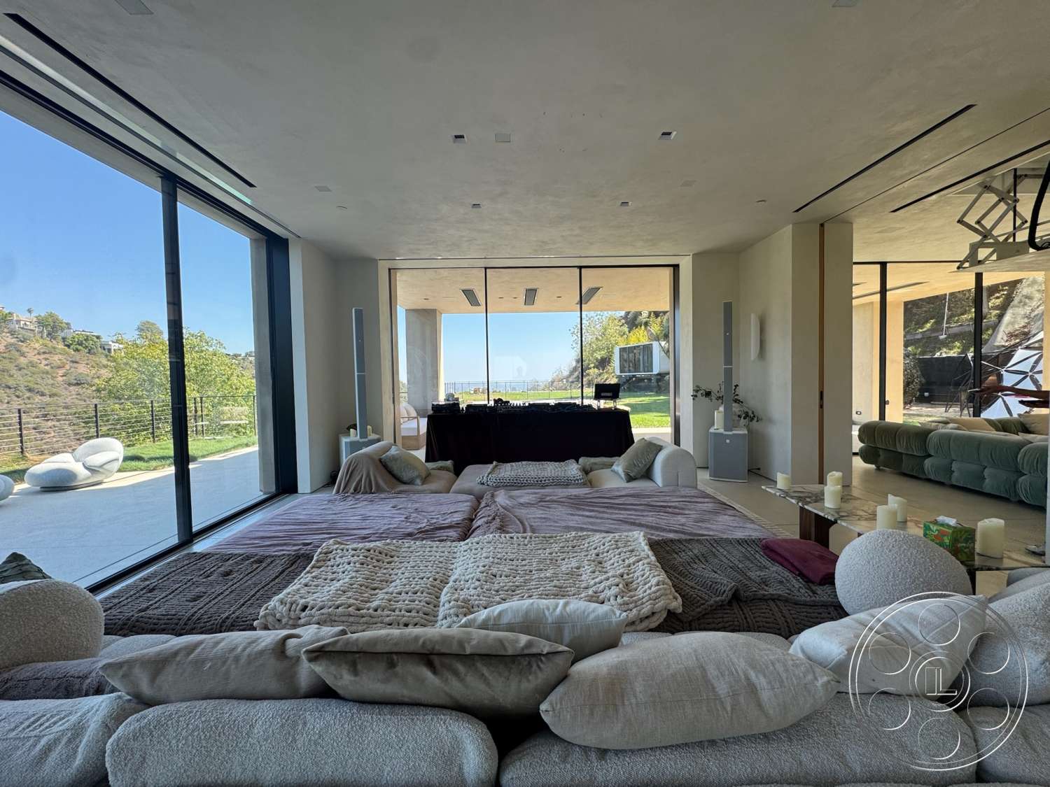 Modern 527 - exterior, minimalist design, open floor plan, sliding glass doors, floor-to-ceiling windows, contemporary architecture, textured plaster walls, chef's kitchen, modern seating area, natural landscape view, concrete patio flooring, soft furnishings with textured fabrics, mountain location