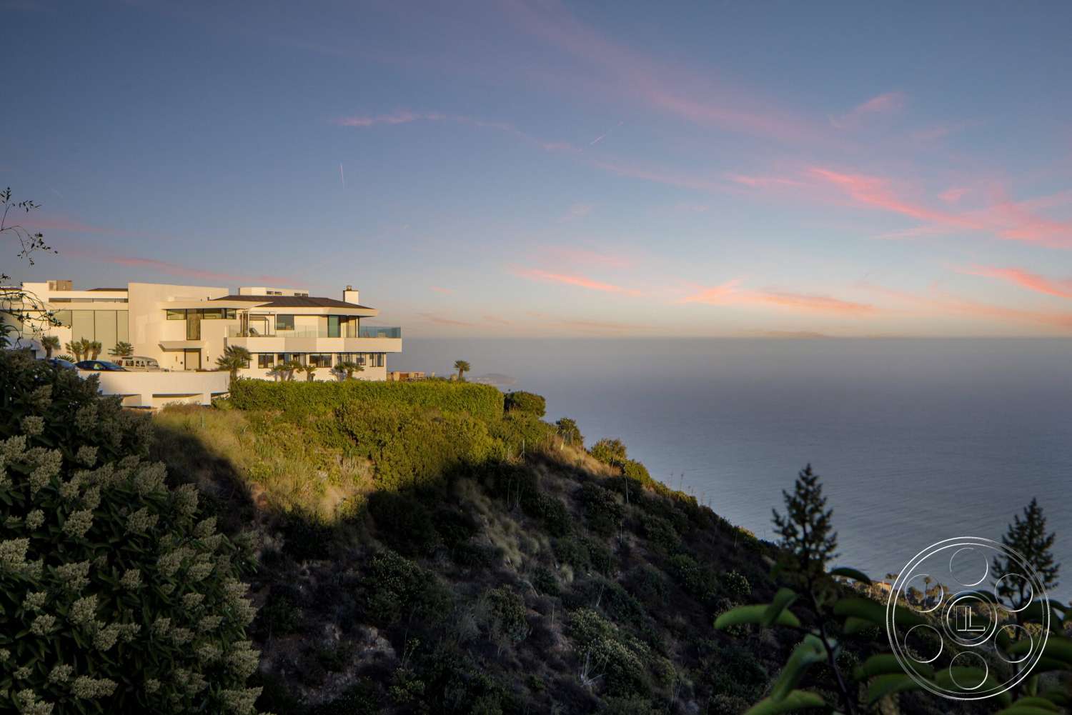 Modern 528 - glass wall features, contemporary exterior, white stucco facade, steel railings, flat roof design, landscaped garden area, urban hillside location, minimalist architectural style, large outdoor terrace, ocean view setting