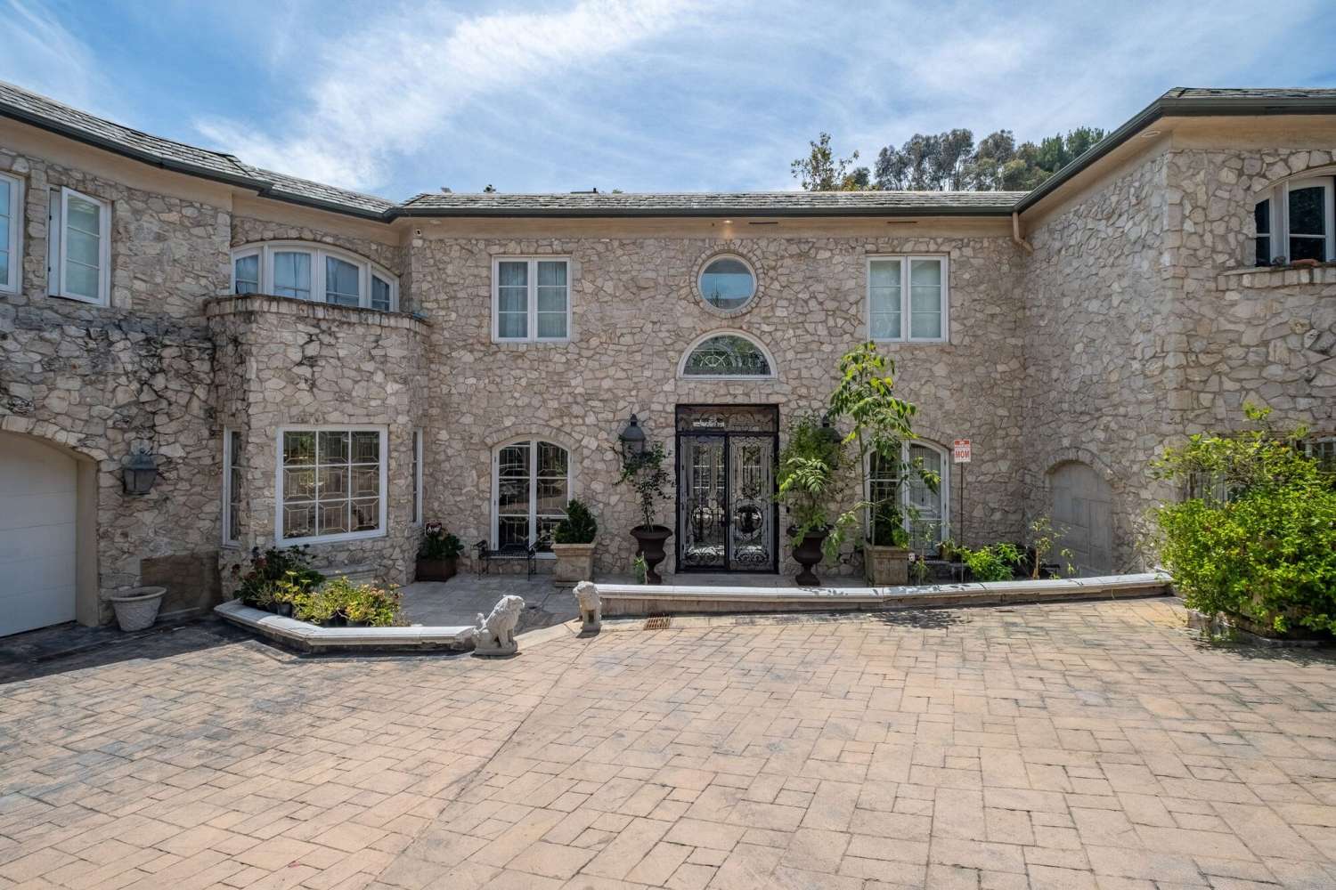 French 29 — Bel Air filming location