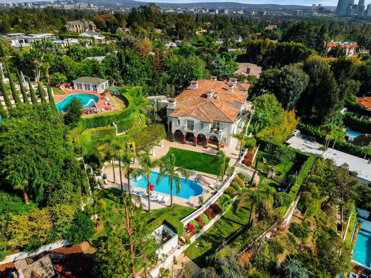 Medit 171 — Beverly Hills filming location